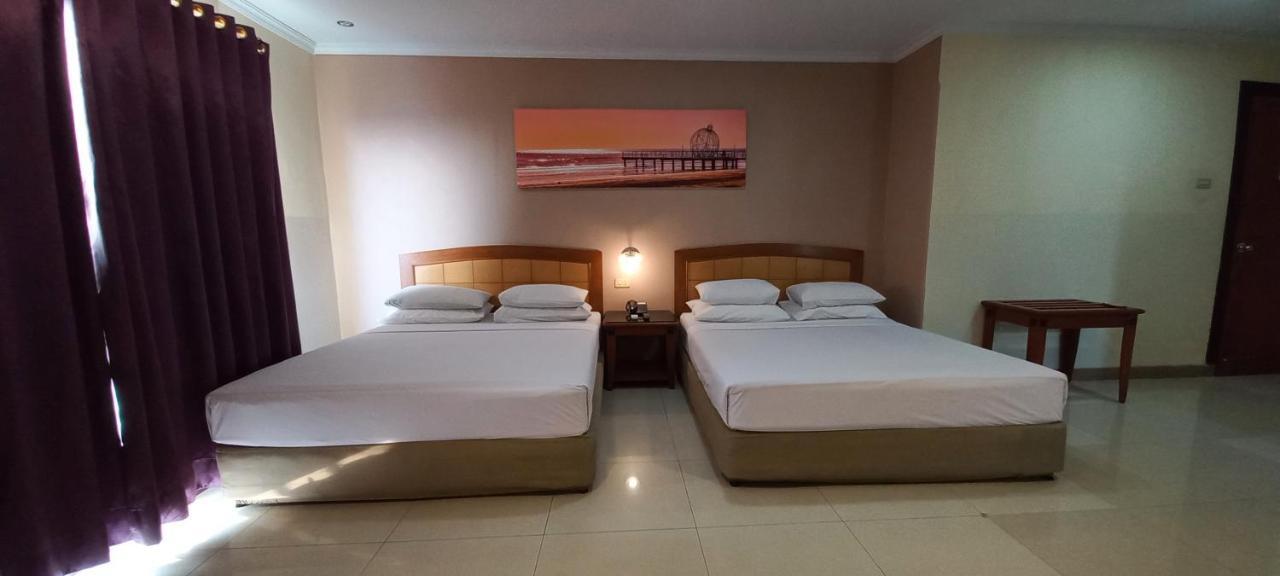 Hotel Celebes Manado Extérieur photo