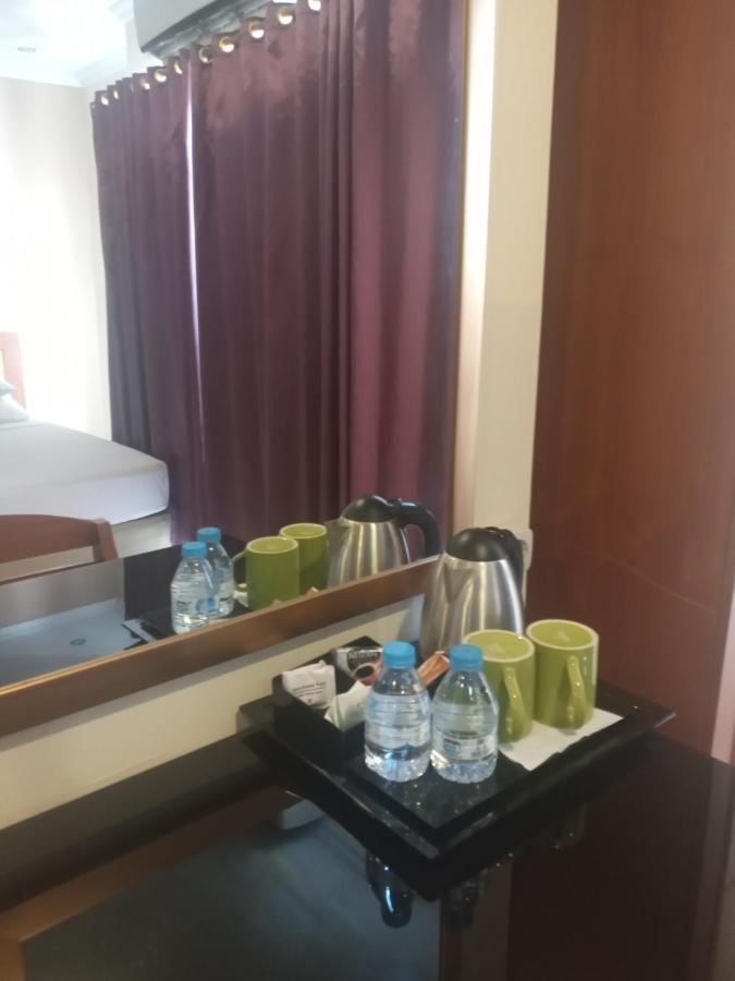 Hotel Celebes Manado Extérieur photo