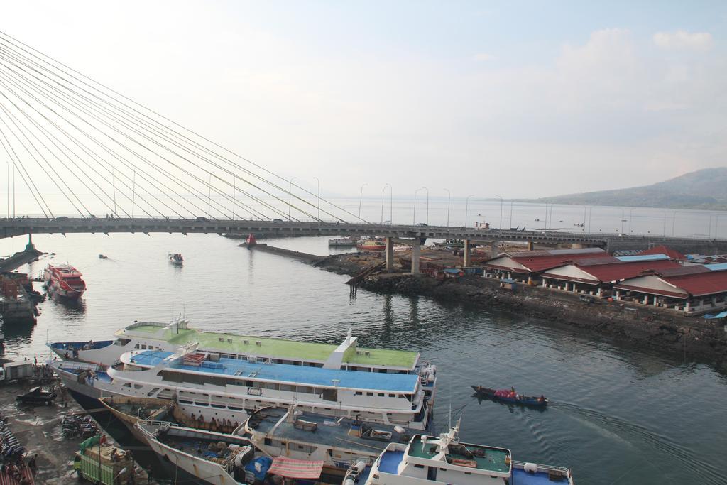 Hotel Celebes Manado Extérieur photo